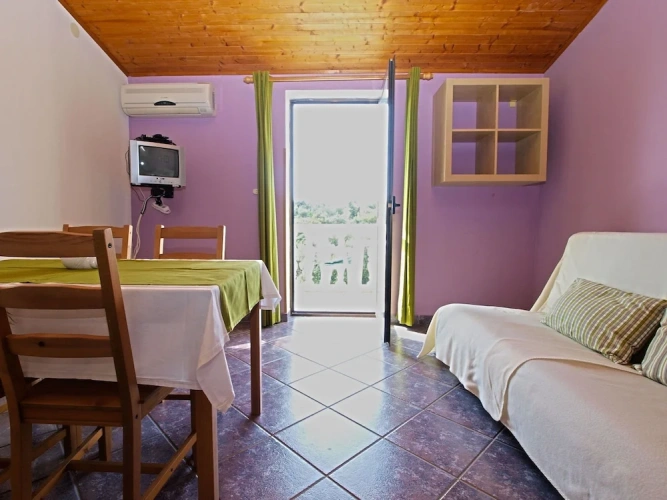 1 Bedroom Apartment with balcony