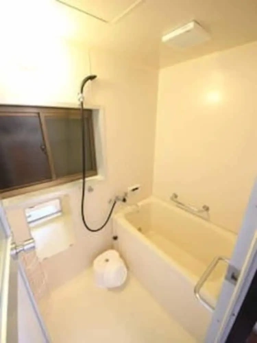 2 Bedrooms Cottage