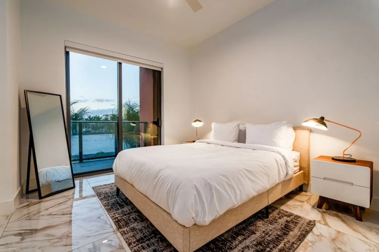 WhyHotel Midtown Miami