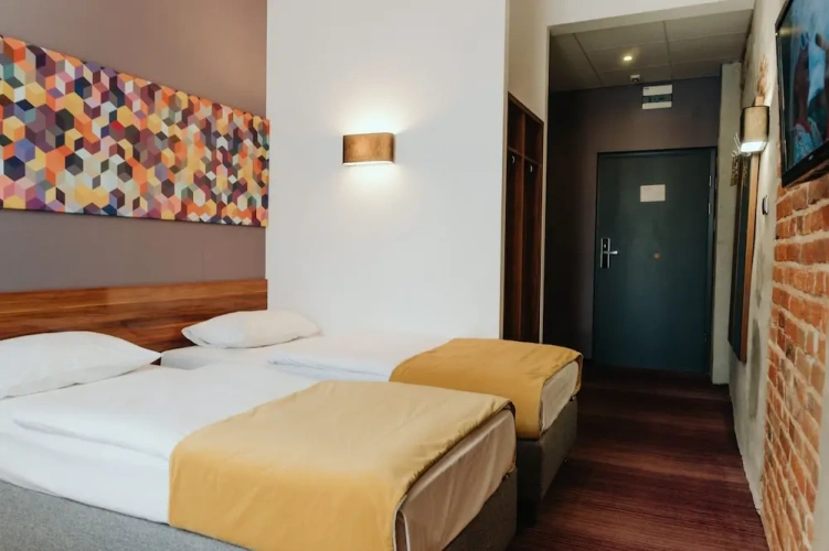 Small (Budget Type) Twin room
