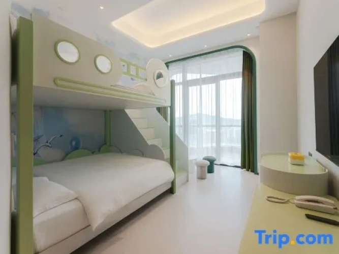 2 Bedrooms Family Suite