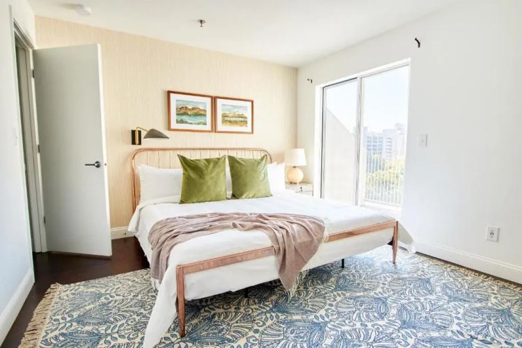 Sonder — Baltimore Place