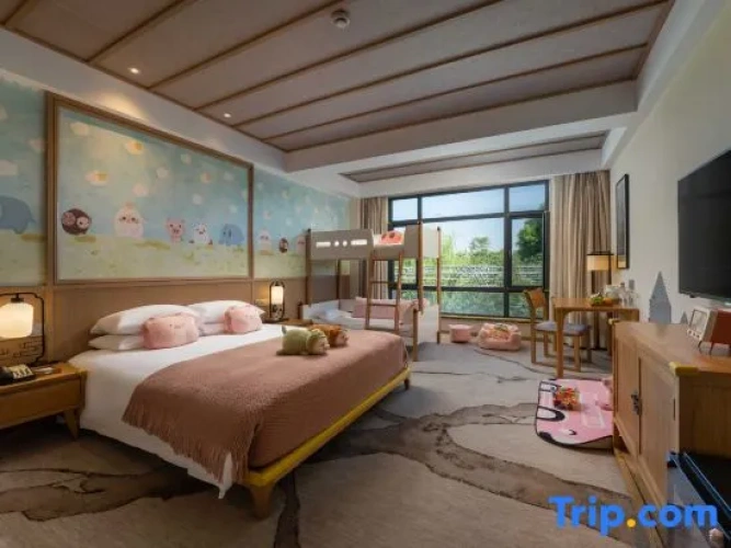 Standard Double Family room with garden view