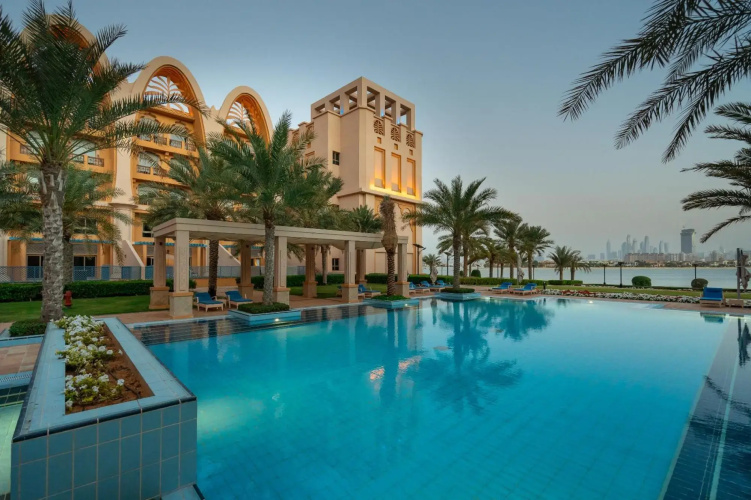 2BD 2.5BA Superior Apt with Pool Gym Beach Access
