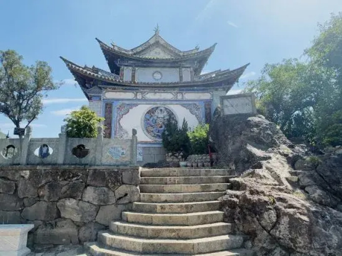 Early Spring Hotels in Dali City