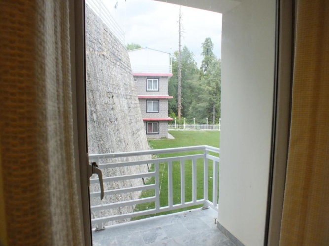 Humming Bird Resort And Executive Suites