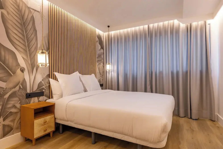 HA Aparthotel Retiro Suites
