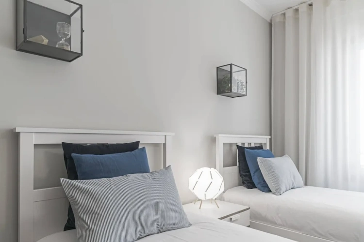 2 Bedrooms Apartment