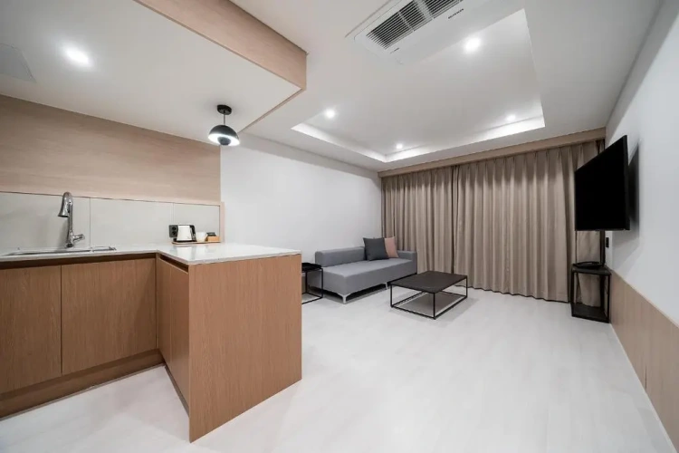 Standard Triple room