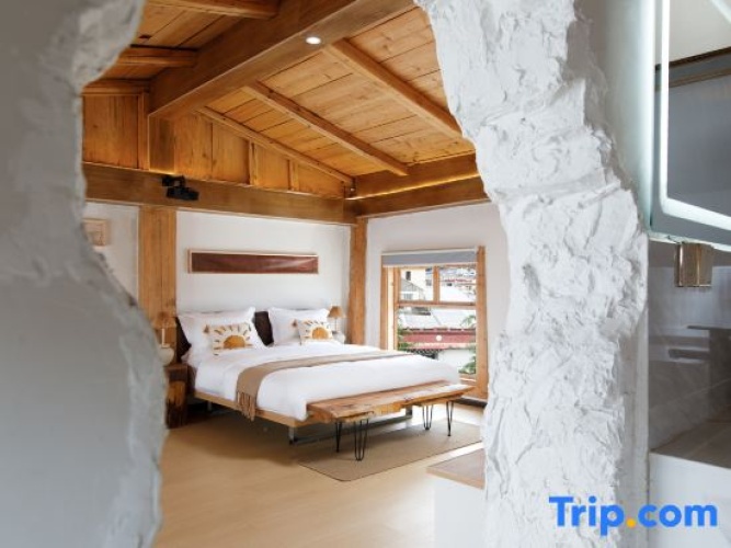 Standard Double room with view