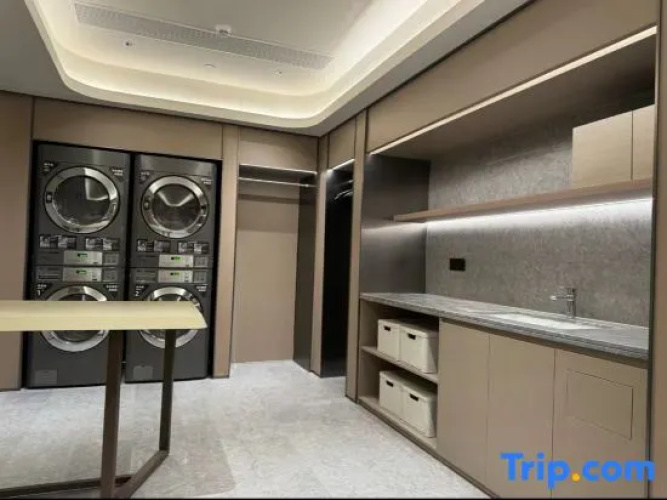JI Hotel (Datong South Railway Station)