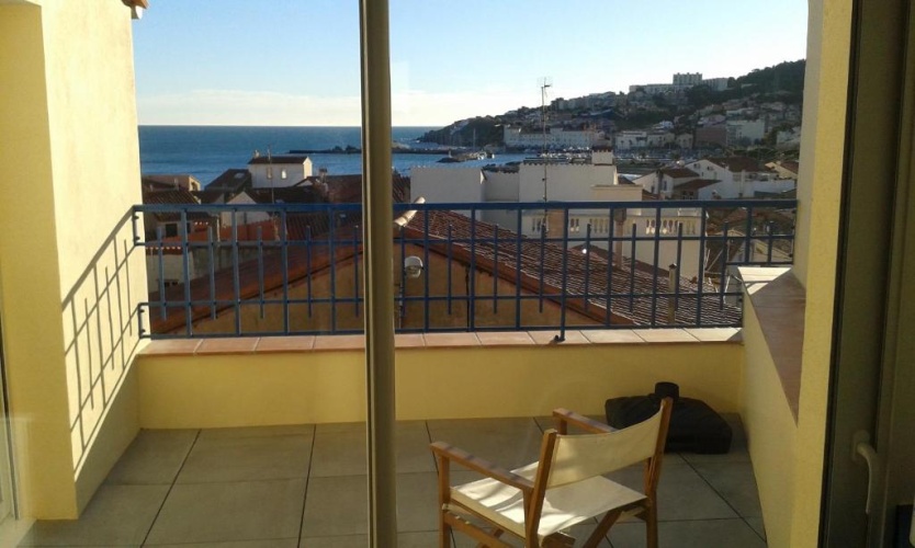 3 Bedrooms Apartment
