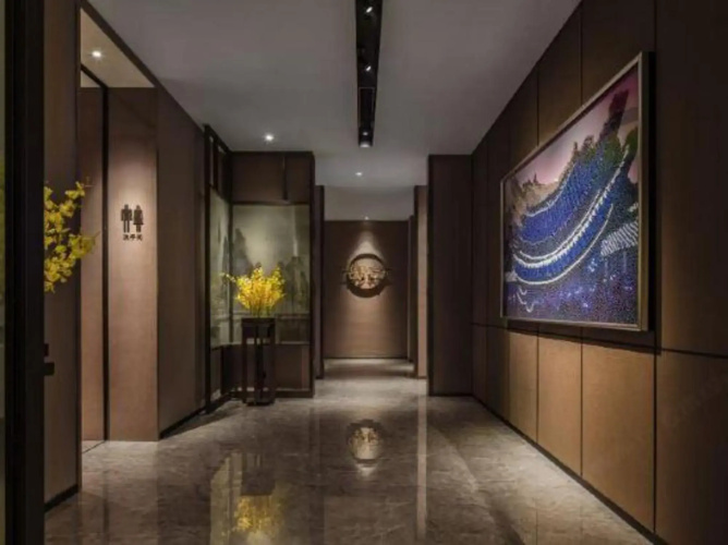 Huayi Hotel