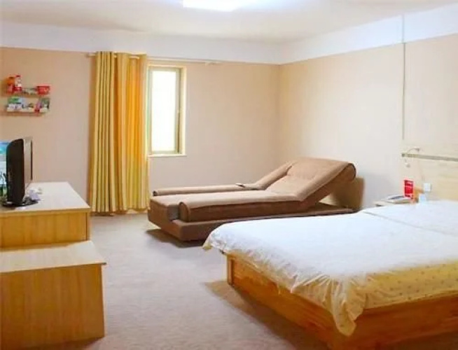 Jixing Business Motel