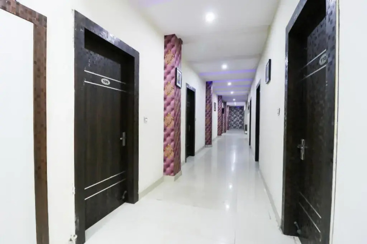 Hotel Mayur by OYO Rooms