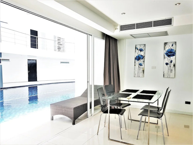 Sunset Plaza 4 Karon Beach by PHR