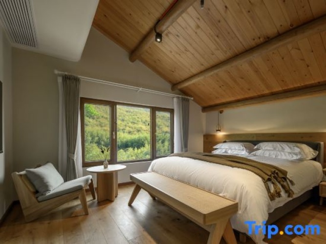 2 Bedrooms Suite