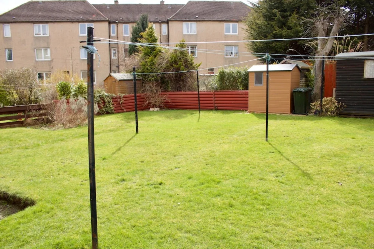 2 Bedroom Edinburgh Apartment