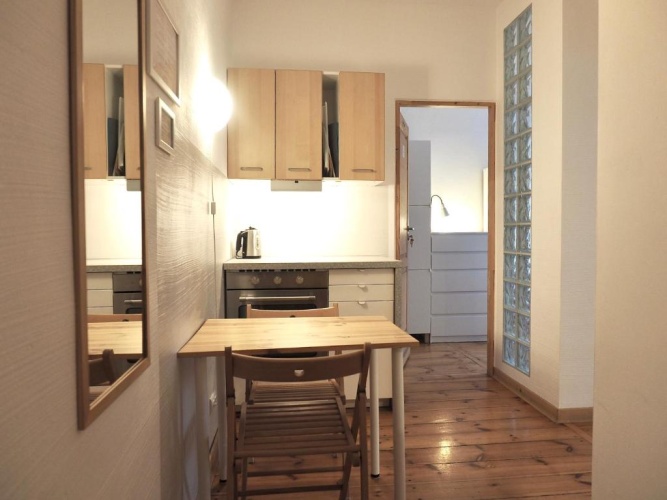 2 Bedrooms Apartment with garden view