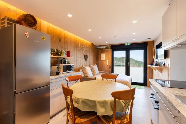 Luxury Studio