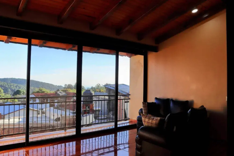WorkVista Cowork y Hostal