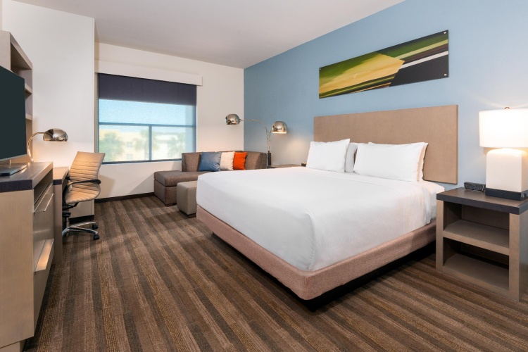 Den Double room
