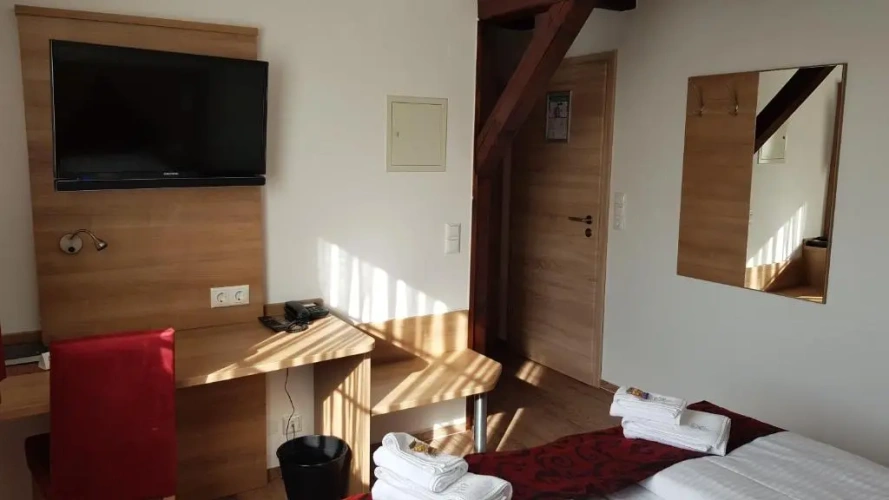 Standard Double room with river view