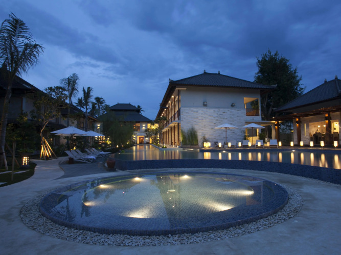 Grand Whiz Hotel Nusa DuaOver view