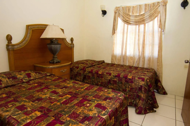 Connie's Comfort Suites