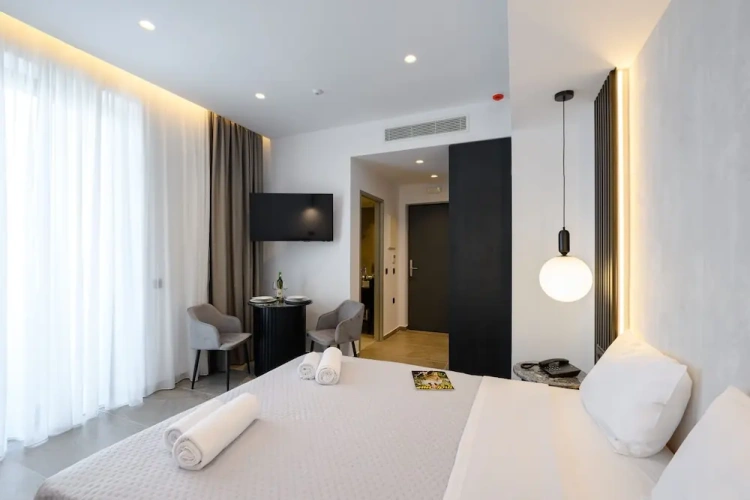 Luxury Studio