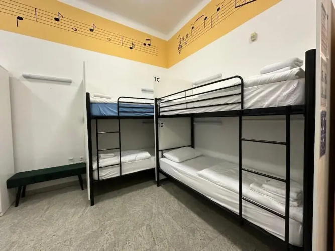 Hostel Opera