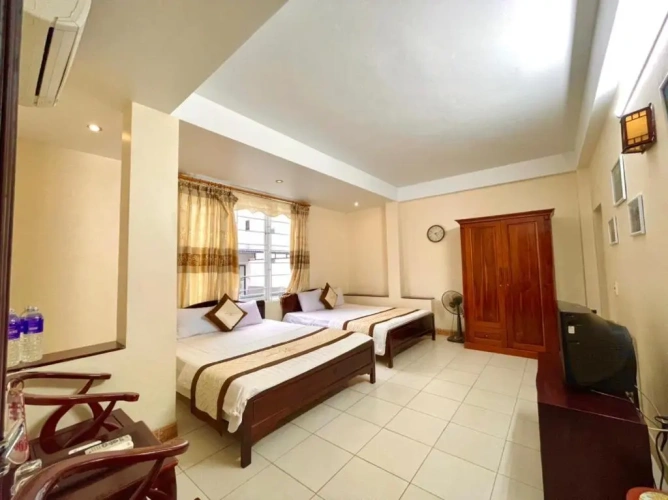 Standard Double room with city view