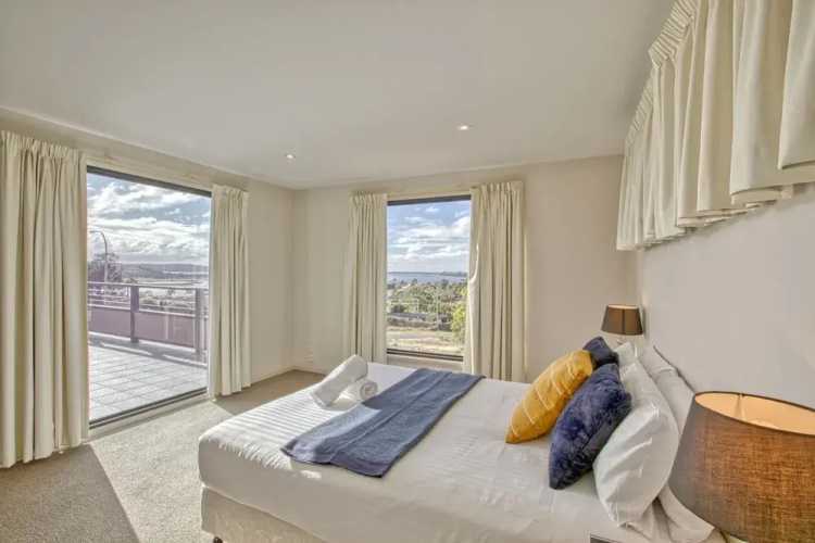Georges Bay Luxury