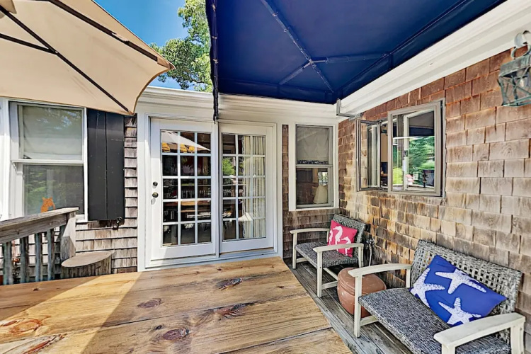 181 Chase St Home 3 Bedrooms 2 Bathrooms Home