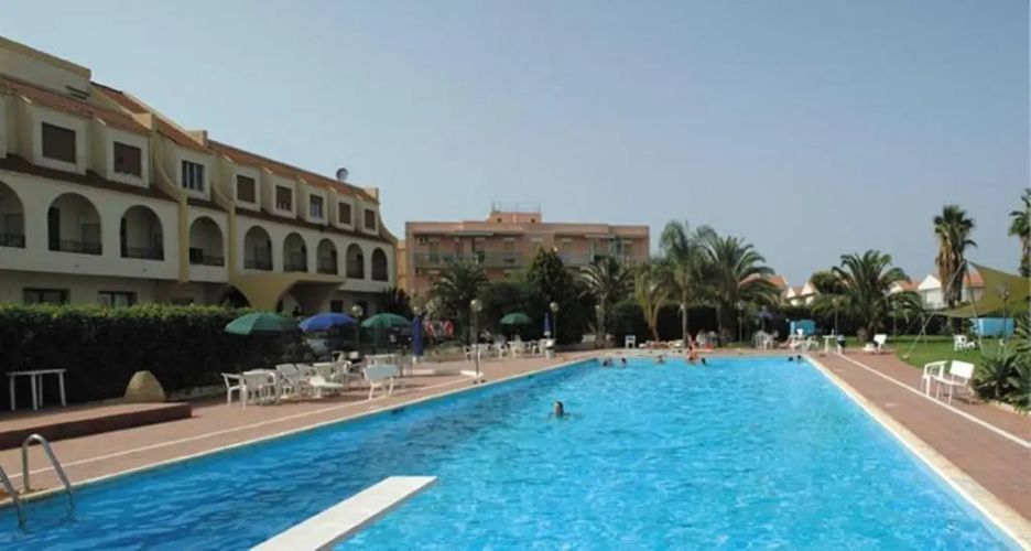 Hotel Relax