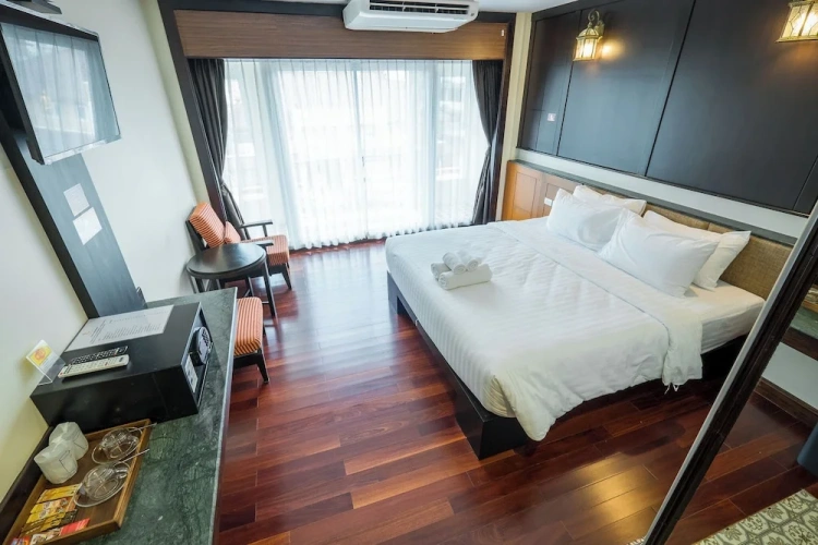 Superior Single room with land view