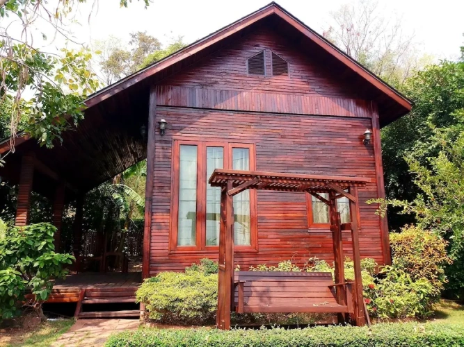 Bungalow with balcony
