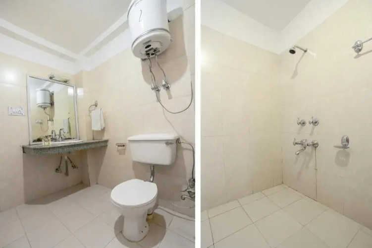 Oyo 74401 Aster Garden Suites