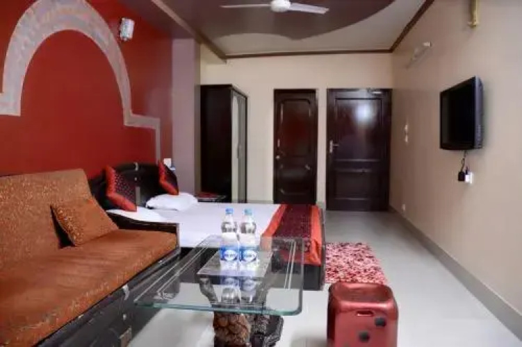 Narang Hotel