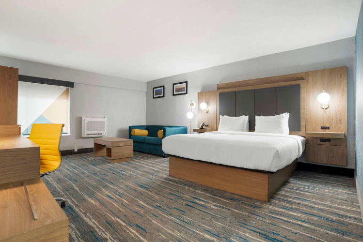 Best Western Plus Mobile Inn & Suites