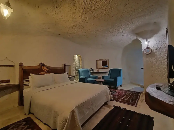 Apex Cave Hotel