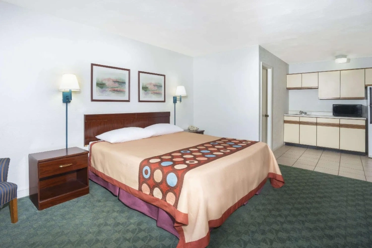 Deluxe Double Suite