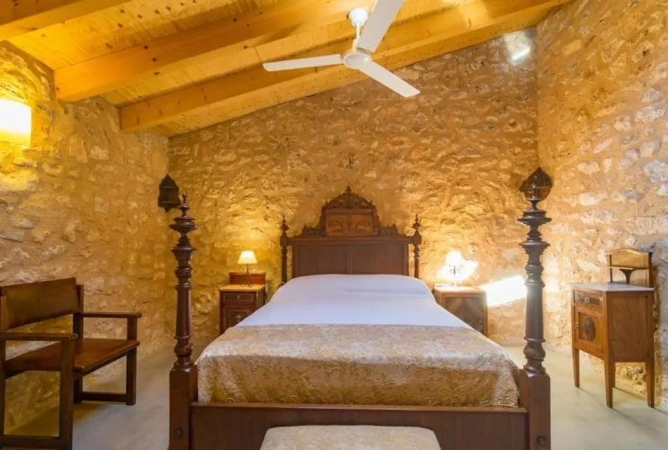 2 Bedrooms Cottage