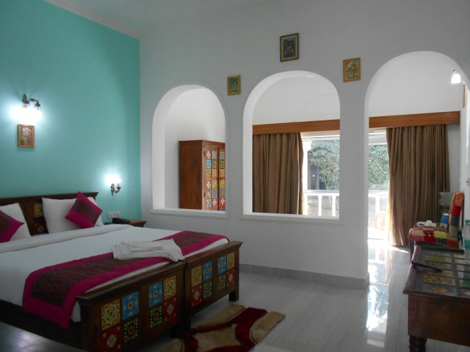 Hotel Isabel Palace
