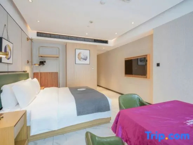 Yannian Wenyuan Hotel