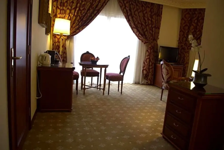 Executive Double Suite with city view