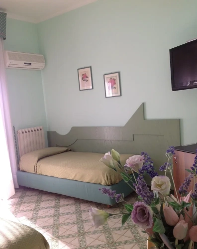 Standard Triple room with balcony