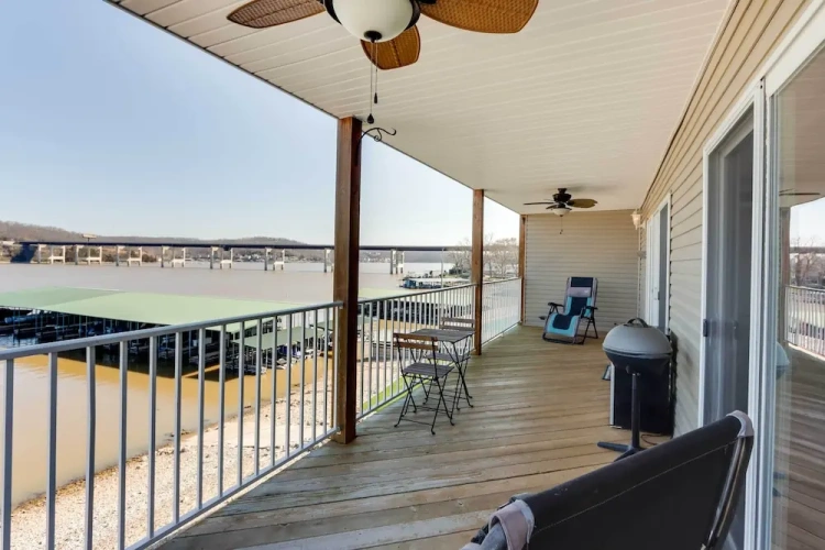 3 Bedrooms Apartment with balcony