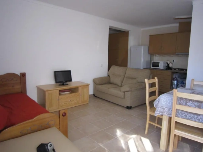 2 Bedrooms Cottage