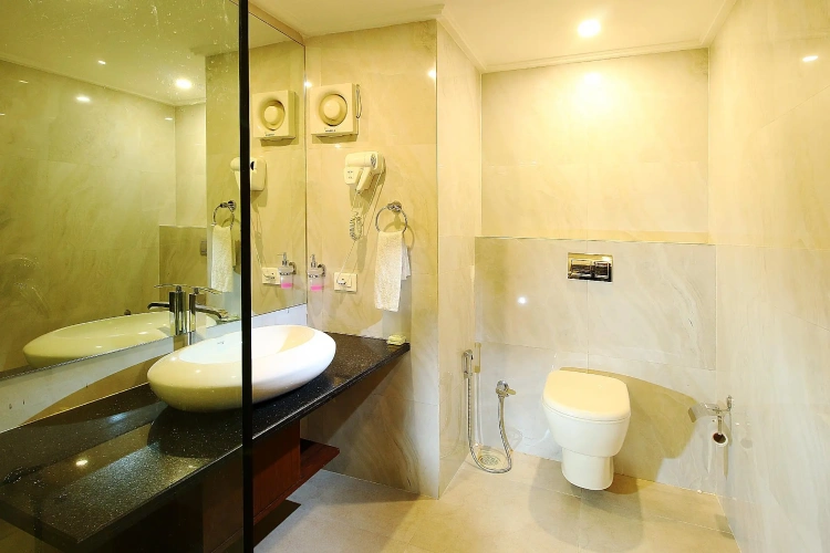 Suite with balcony